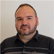 Profesor de Primaria apto para todas las edades y niveles.